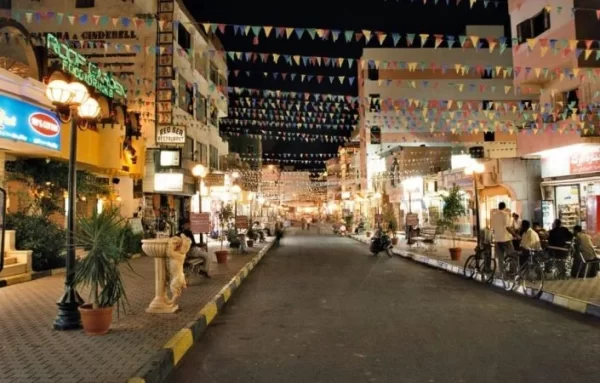 Hurghada City Tour with Shopping Stops - Image 8